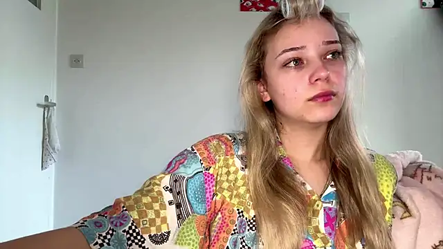 SourMidday online show from 04-10-26, 07:02