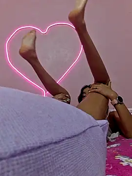 Snapshot of KaterinneMarie chatting on 03-11-26, 11:33 KaterinneMarie online show from 03-11-26, 11:33