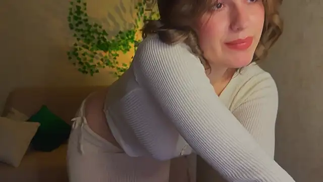 Snapshot of rinamandarina chatting on 02-24-26, 06:17 rinamandarina online show from 02-24-26, 06:17