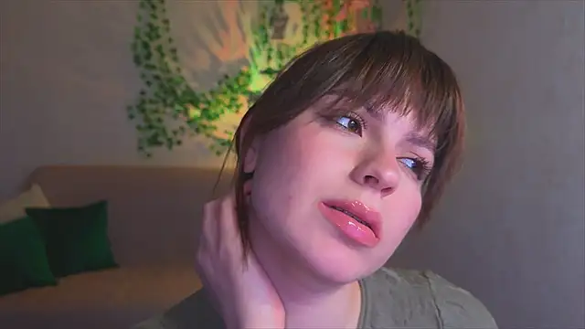 Snapshot of rinamandarina chatting on 03-18-26, 05:38 rinamandarina online show from 03-18-26, 05:38