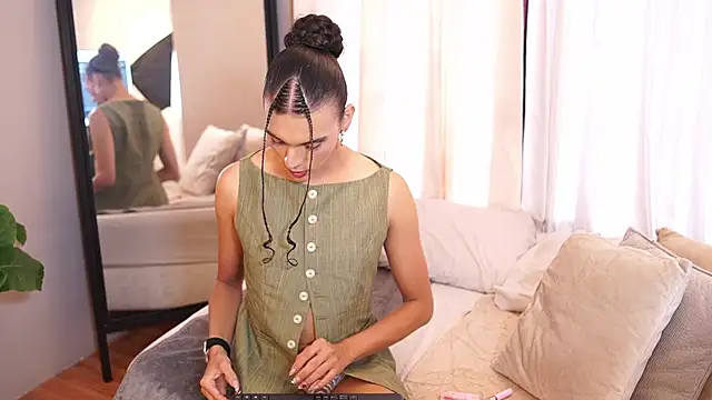 Luxa Velvet online show from 04-01-26, 12:50