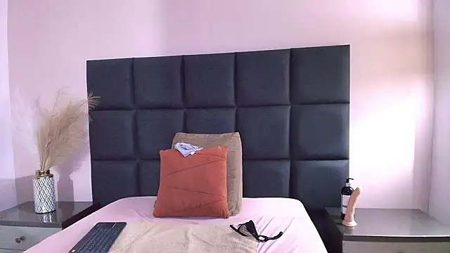 KatrionaNyx online show from 05-15-26, 11:56
