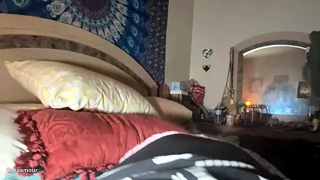 itscoraamour online show from 04-05-26, 01:47