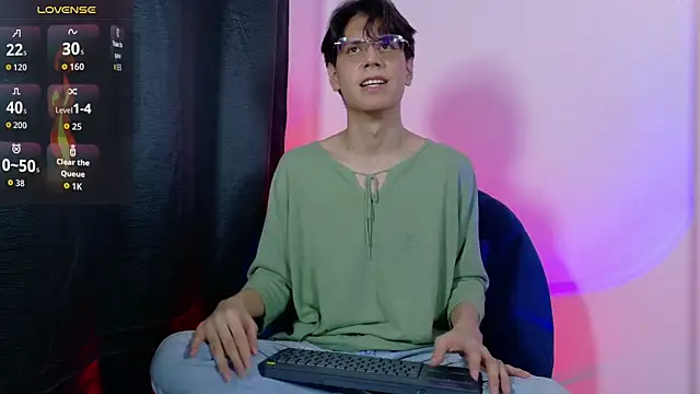 lui x dust online show from 05-18-26, 04:07