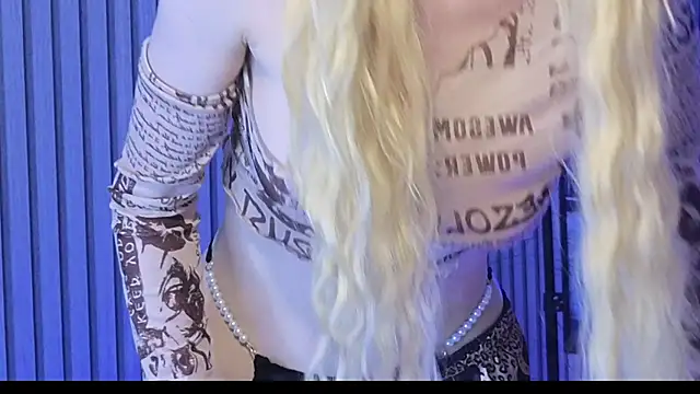 KarmaArms online show from 04-18-26, 07:40