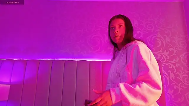 Emily  Stef online show from 07-28-26, 12:12