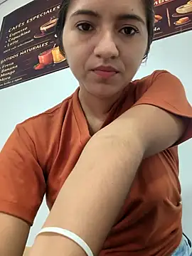 DulceCaroX online show from 05-20-26, 12:22