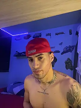 Snapshot of TOMAS_CONOR chatting on 02-20-26, 02:08 TOMAS CONOR online show from 02-20-26, 02:08