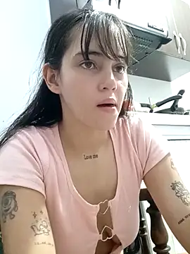 Snapshot of sara_cute_so chatting on 04-28-26, 11:21 sara cute so online show from 04-28-26, 11:21