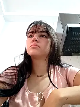 Snapshot of sara_cute_so chatting on 04-29-26, 12:09 sara cute so online show from 04-29-26, 12:09