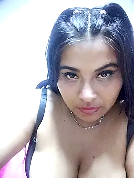 Snapshot of Crazy_grone chatting on 04-10-26, 04:06 Crazy grone online show from 04-10-26, 04:06