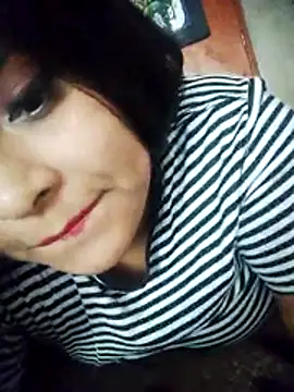 Snapshot of Crazy_grone chatting on 04-16-26, 09:39 Crazy grone online show from 04-16-26, 09:39