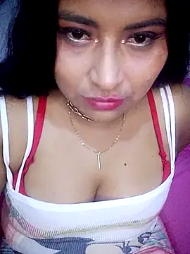 Snapshot of Crazy_grone chatting on 04-29-26, 02:04 Crazy grone online show from 04-29-26, 02:04