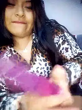 Snapshot of Crazy_grone chatting on 05-26-26, 04:52 Crazy grone online show from 05-26-26, 04:52