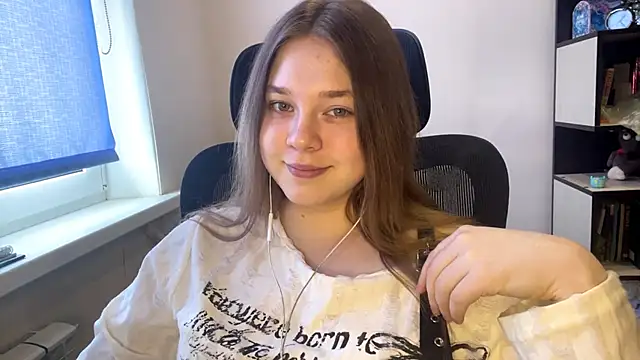 TomikoPfau online show from 03-19-26, 10:08