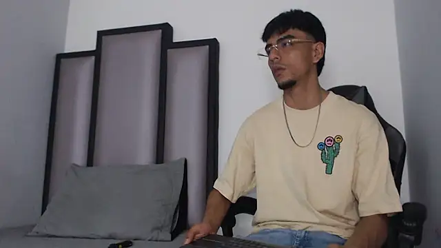 Endrick-23 online show from 03-06-26, 03:25