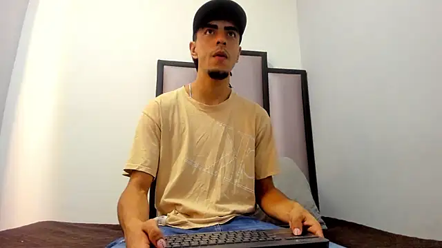 Endrick-23 online show from 04-14-26, 03:23