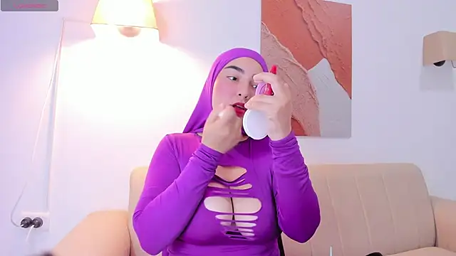 Malika Noor online show from 05-16-26, 02:38