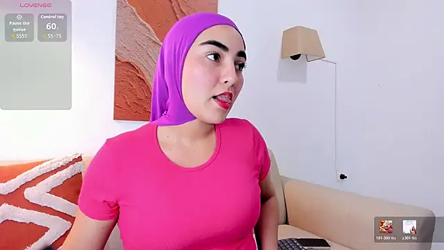 Malika Noor online show from 05-26-26, 02:57