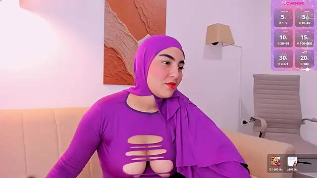 Malika Noor online show from 06-29-26, 01:33