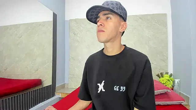 Mick-lollipop online show from 04-22-26, 07:48