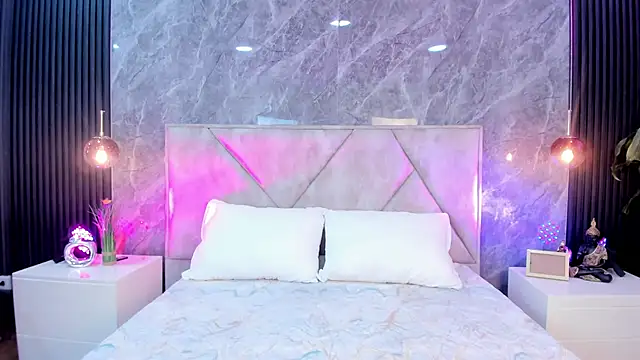 Emma Dancer online show from 04-22-26, 02:18