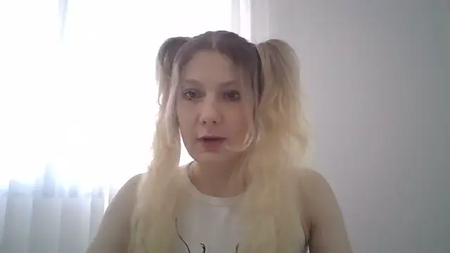 Foxy Bright online show from 03-01-26, 12:29