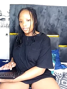 Divine Beautyxx online show from 04-13-26, 03:56