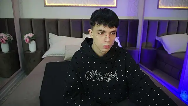 ClarkBev online show from 03-18-26, 05:54