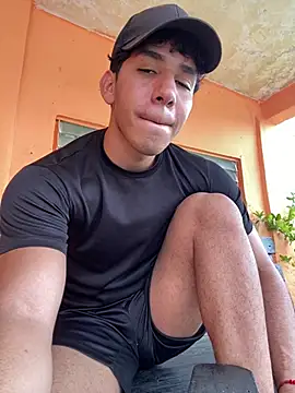 Alejandrososas online show from 07-03-26, 04:13