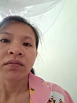 Snapshot of kieuqueen92 chatting on 02-21-26, 05:19 kieuqueen92 online show from 02-21-26, 05:19