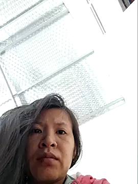 Snapshot of kieuqueen92 chatting on 03-15-26, 02:12 kieuqueen92 online show from 03-15-26, 02:12