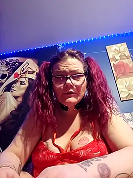 Snapshot of Sexymilf6992 chatting on 03-20-26, 06:07 Sexymilf6992 online show from 03-20-26, 06:07