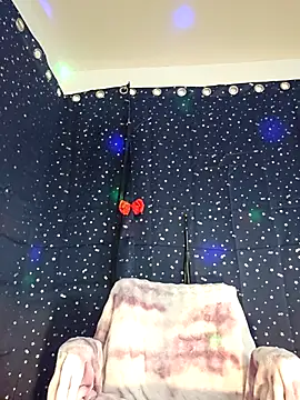 Snapshot of Sexymilf6992 chatting on 03-26-26, 04:01 Sexymilf6992 online show from 03-26-26, 04:01