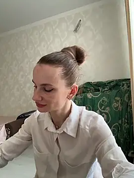 Snapshot of AinyrVixxen chatting on 03-05-26, 03:19 AinyrVixxen online show from 03-05-26, 03:19