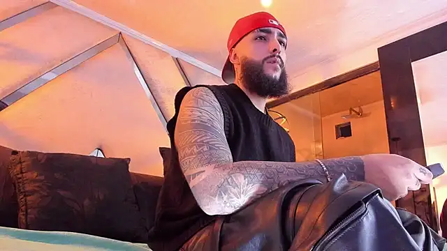 SantiagoHincapiie online show from 03-07-26, 04:20