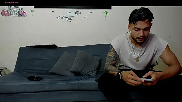 heteros hot  online show from 06-30-26, 09:05