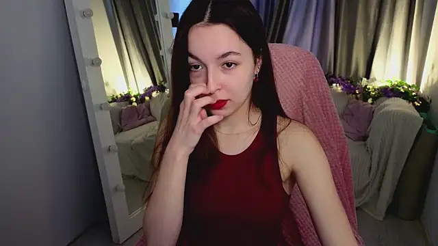 BellaThery online show from 04-09-26, 05:07