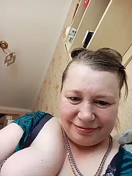 KiraStanton online show from 04-06-26, 01:34