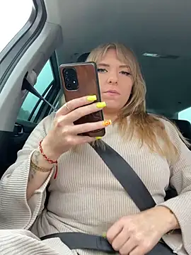 Snapshot of TiffyRose chatting on 03-17-26, 07:12 TiffyRose online show from 03-17-26, 07:12