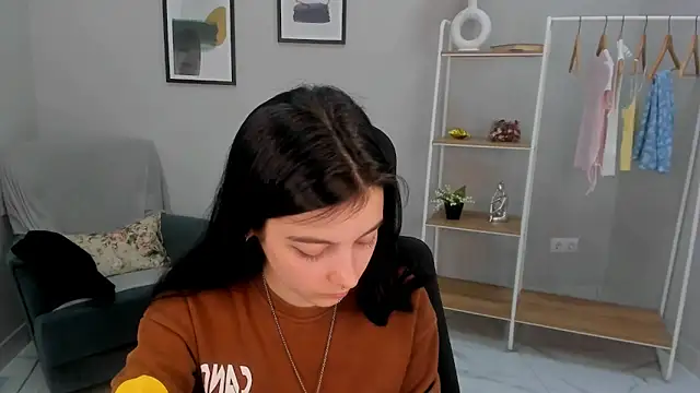 Snapshot of Lilian_Merf chatting on 03-24-26, 10:09 Lilian Merf online show from 03-24-26, 10:09