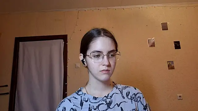 Katelemon online show from 06-04-26, 10:21