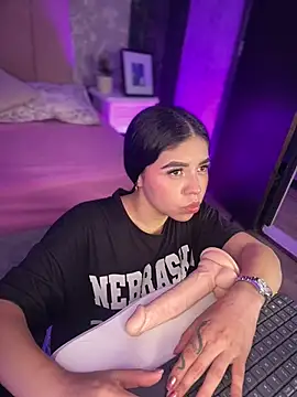 Ambarina  online show from 04-21-26, 11:38