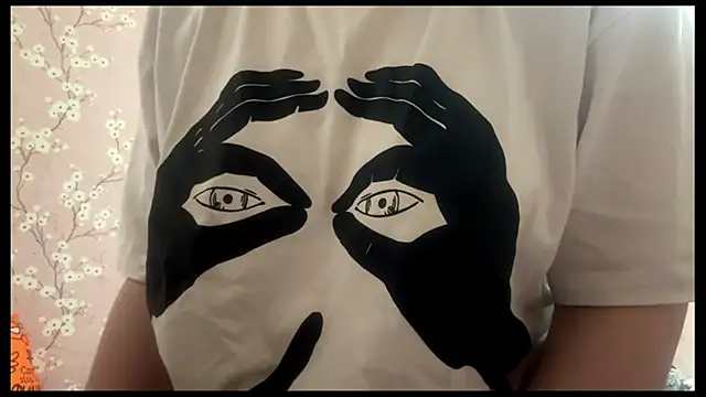 LiraDreamX online show from 04-18-26, 03:05