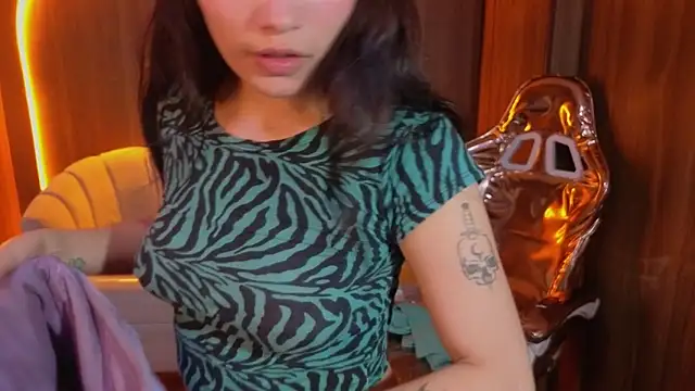 Daphne nicole b online show from 05-27-26, 12:57