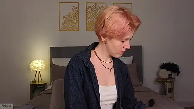 Snapshot of _Freirene chatting on 03-06-26, 02:46 Freirene online show from 03-06-26, 02:46