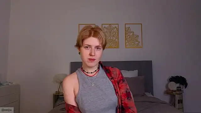 Snapshot of _Freirene chatting on 03-12-26, 01:28 Freirene online show from 03-12-26, 01:28