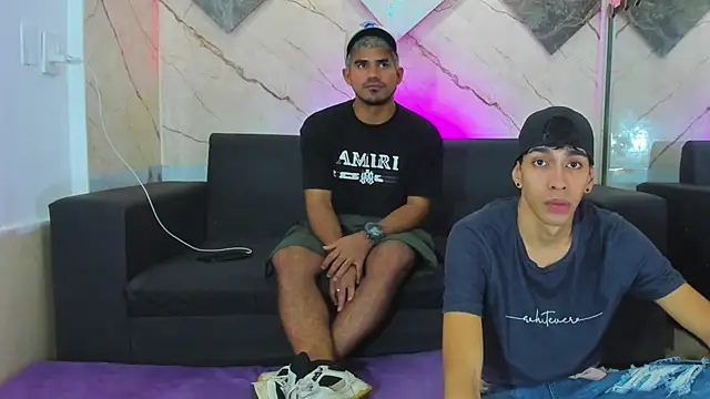 Snapshot of Latins_on_fire chatting on 03-05-26, 07:54 Latins on fire online show from 03-05-26, 07:54