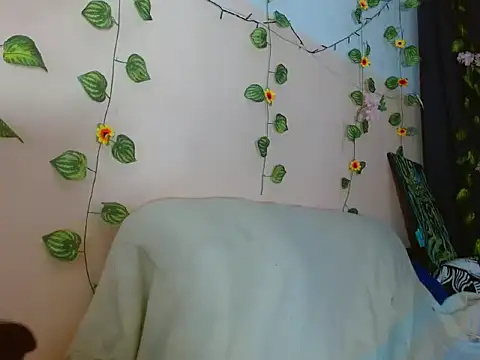 powderblu69 online show from 04-14-26, 12:49