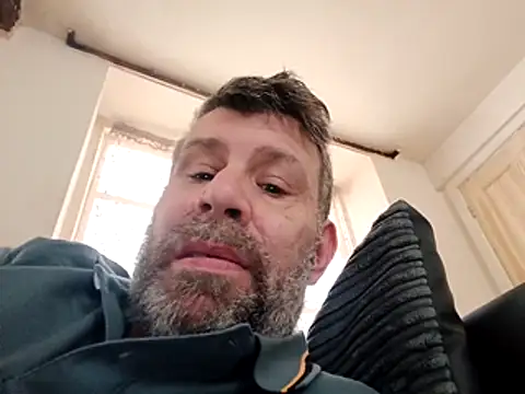 stud2512 online show from 03-12-26, 01:39